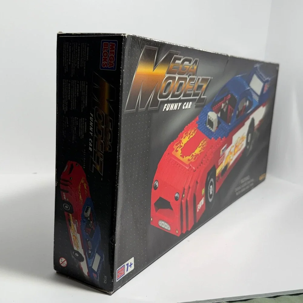 Mega Bloks Mega Modelz Funny Car 9752 Red White Blue Dragster 460 Pieces Vintage